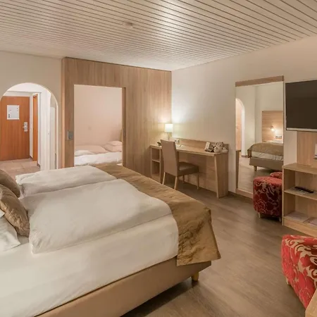 מלון Western Schwarzwald Residenz טריברג