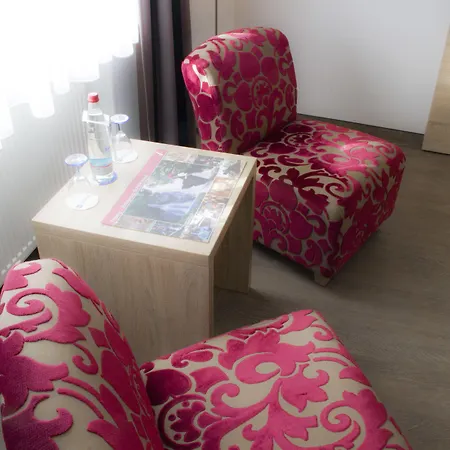 Western Schwarzwald Residenz מלון טריברג